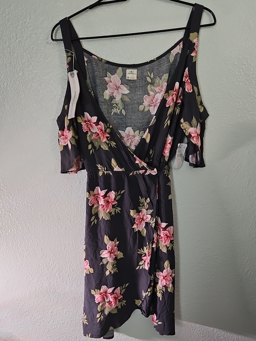 O'Neill Cecilia Floral Cold Shoulder Wrap Dress Charcoal Gray M NWT